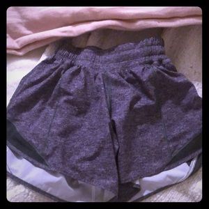 Size 2 hottie hottie 4 inch lulu lemon shorts